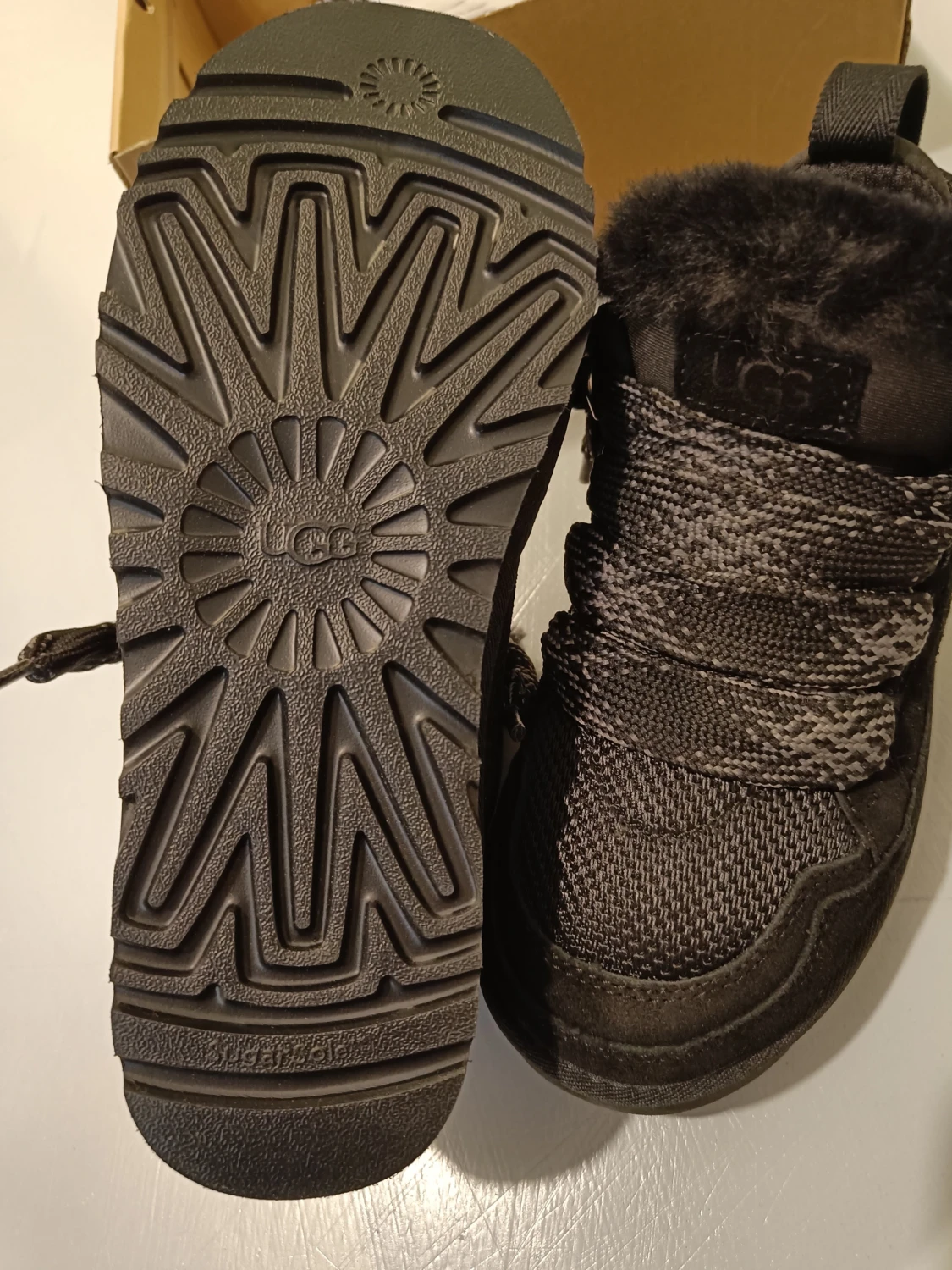 Svarta UGG lowmel boots - 2