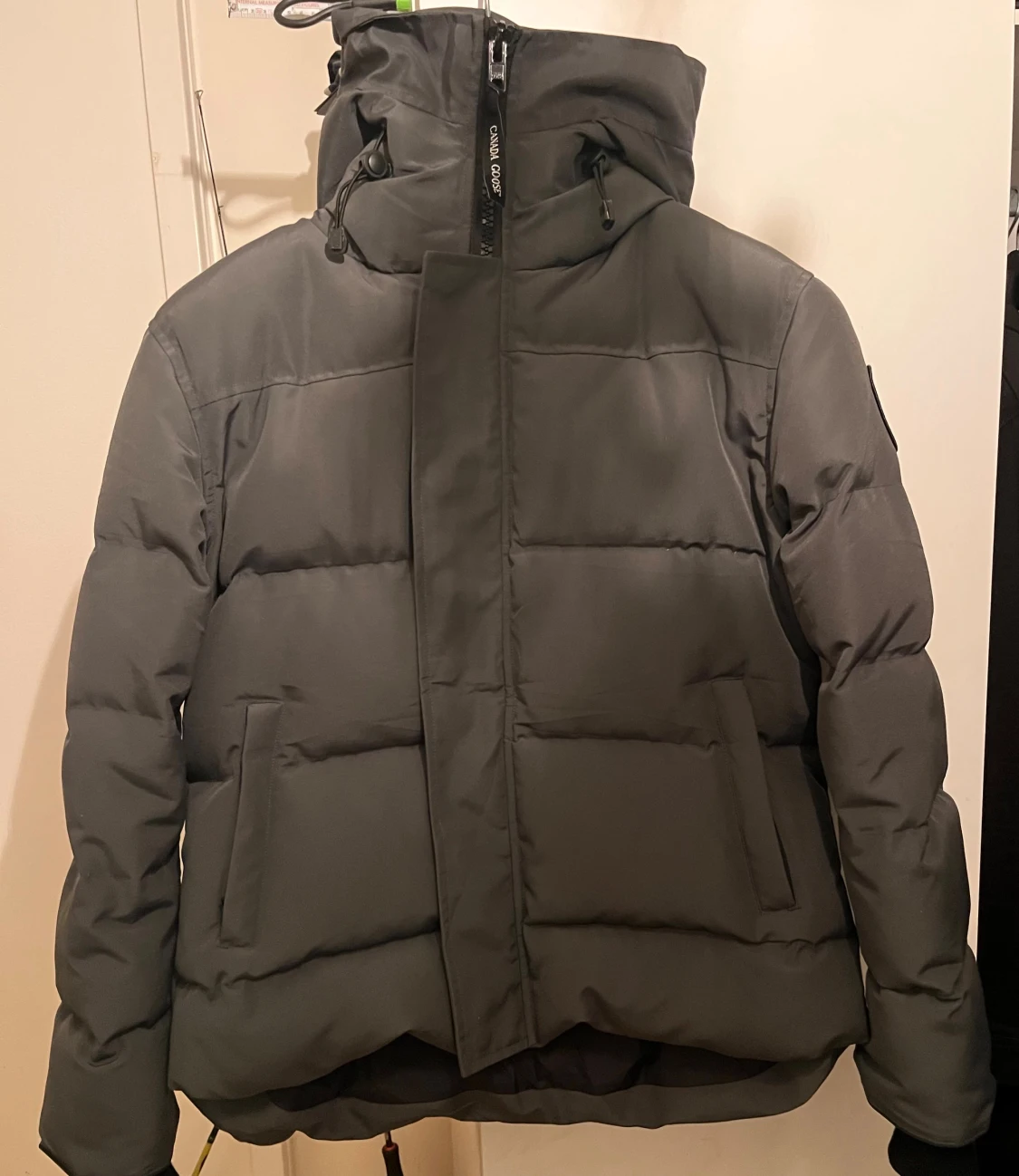 Mörkgrå Canadá Goose pufferjacka med huva - 1