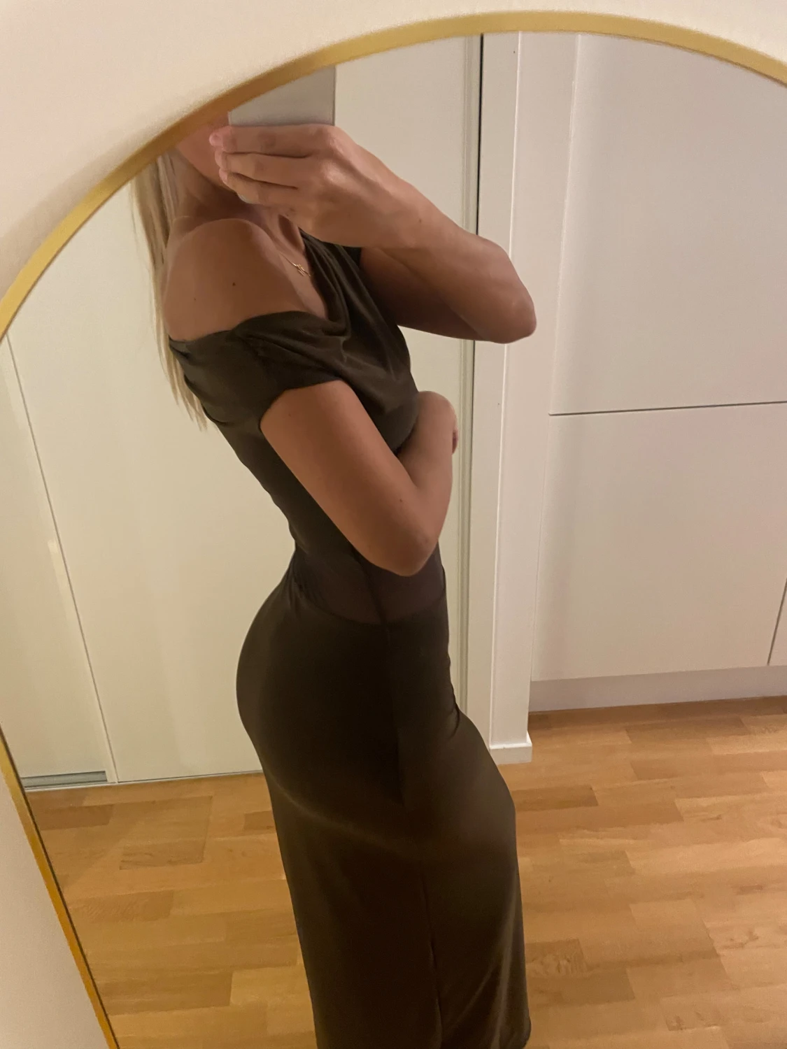 Brun lång klänning  - 1