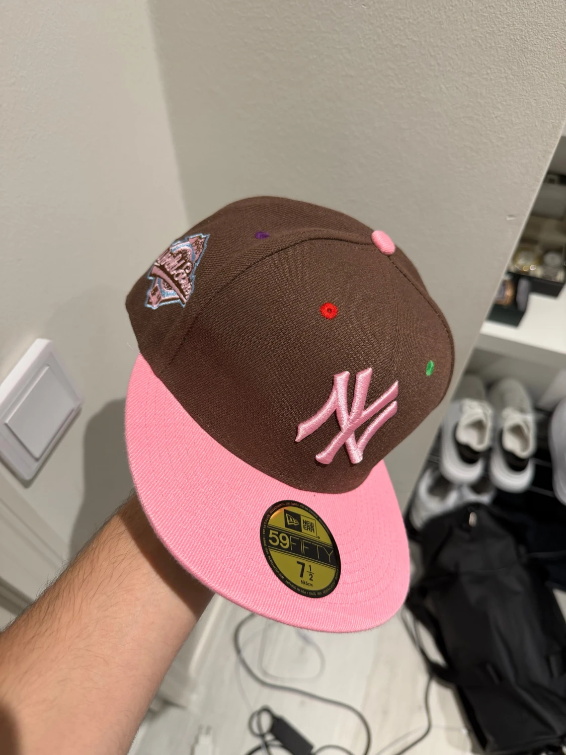 NY pink and brown fitted yankee cap