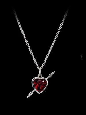 Maria Nilsdotter halsband  - Säljer detta superfina halsband från Maria Nilsdotter. Halsbandet är i väldigt bra skick och endast andvändy ett fåtal gånger. Låda tillkommer. Nypris är 3895kr, jag säljer det för 2500kr+frakt❤️