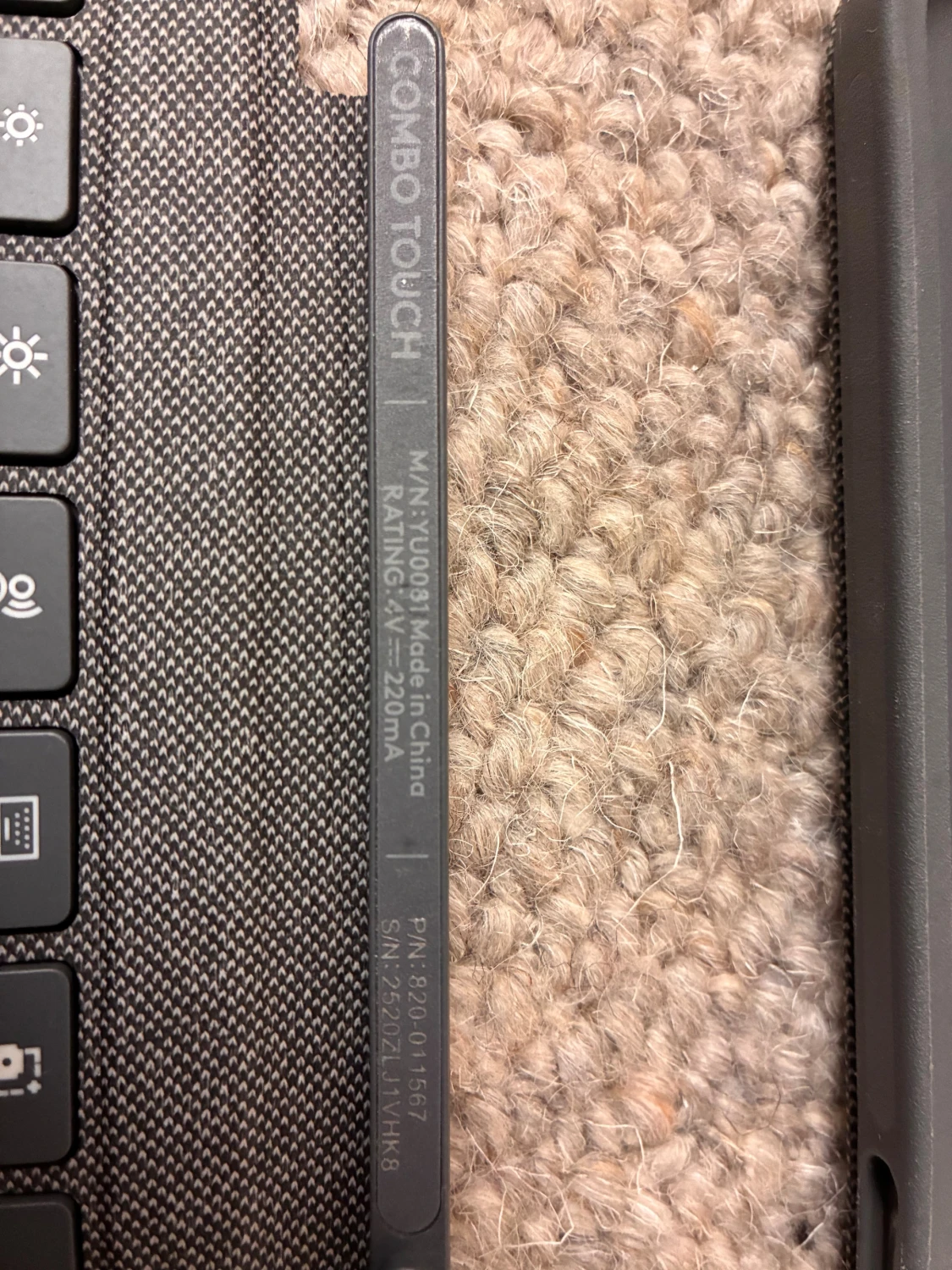 Logitech Combo Touch - 3