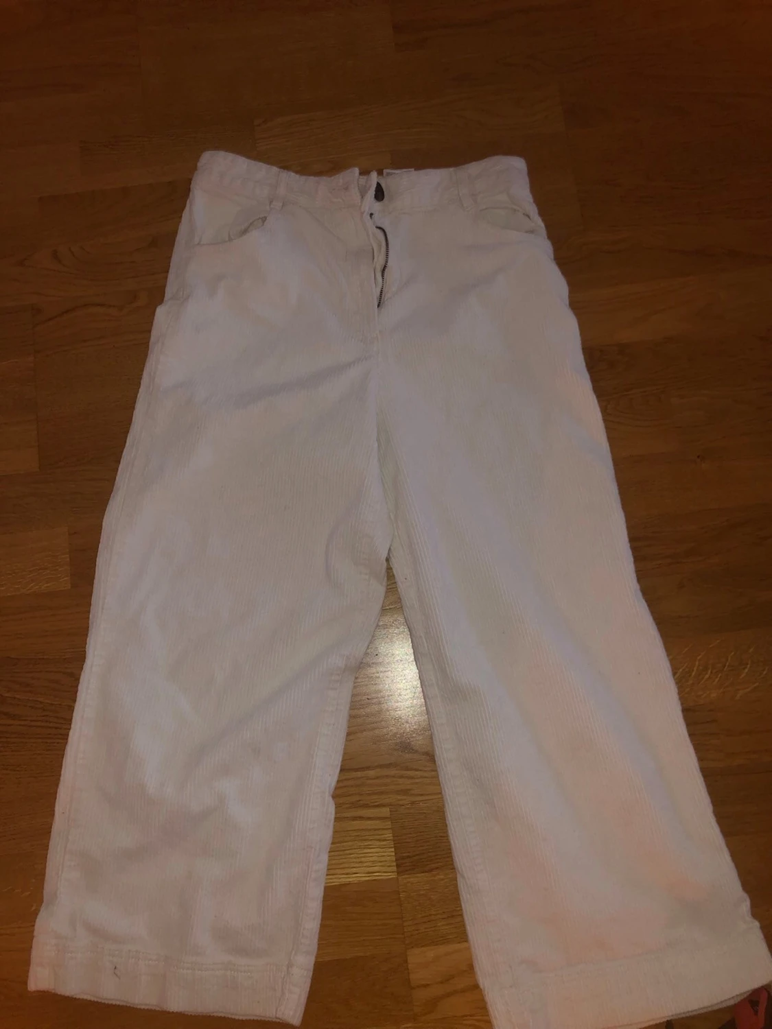 Vita manchesterbyxor med raka ben - 2