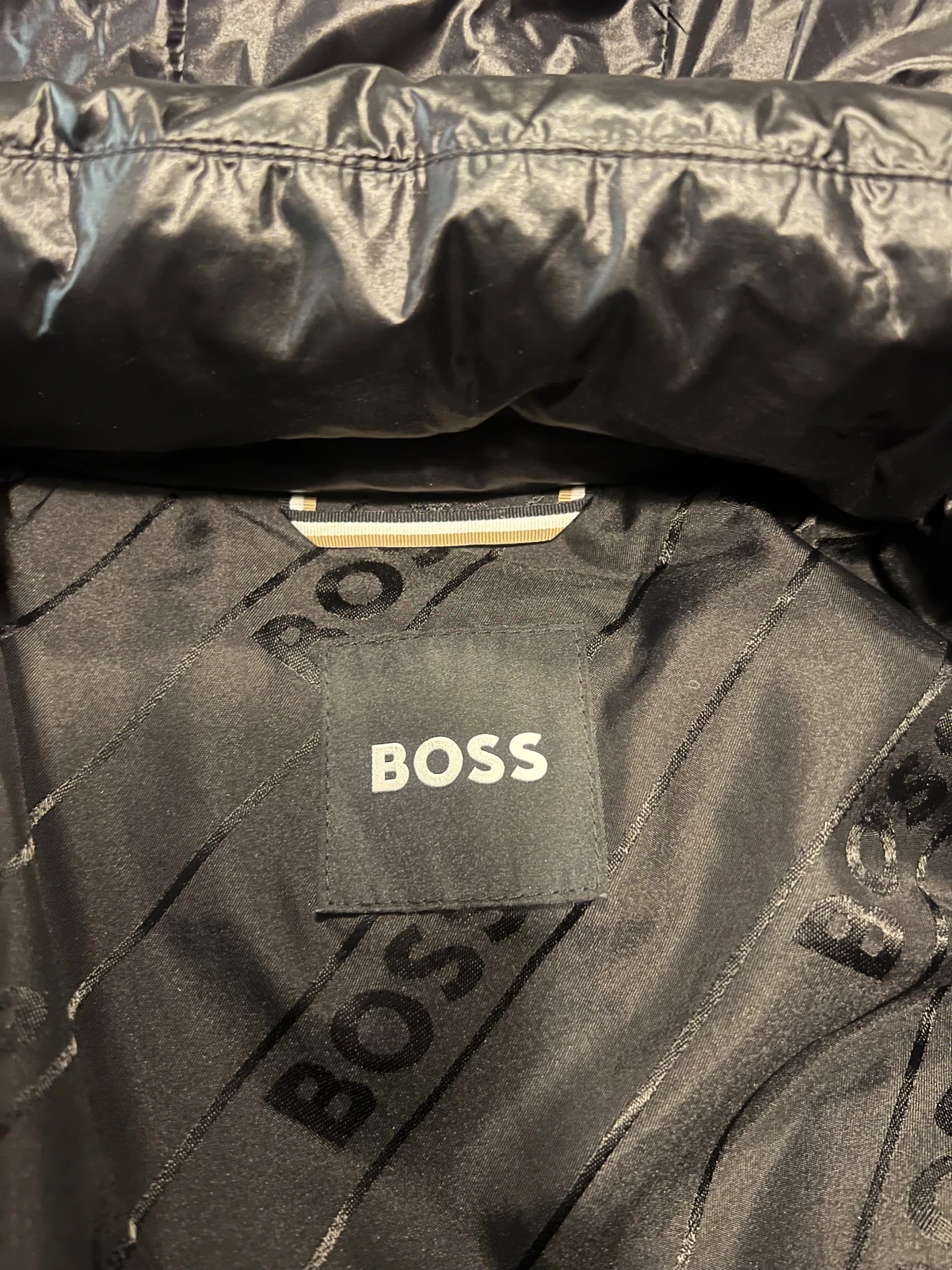 Svart pufferjacka från Hugo BOSS - 5