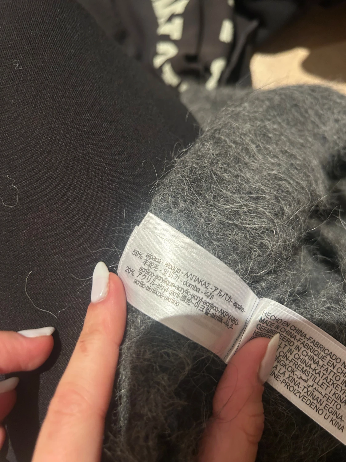 Mörkgrå oneshoulder topp från Zara - 3