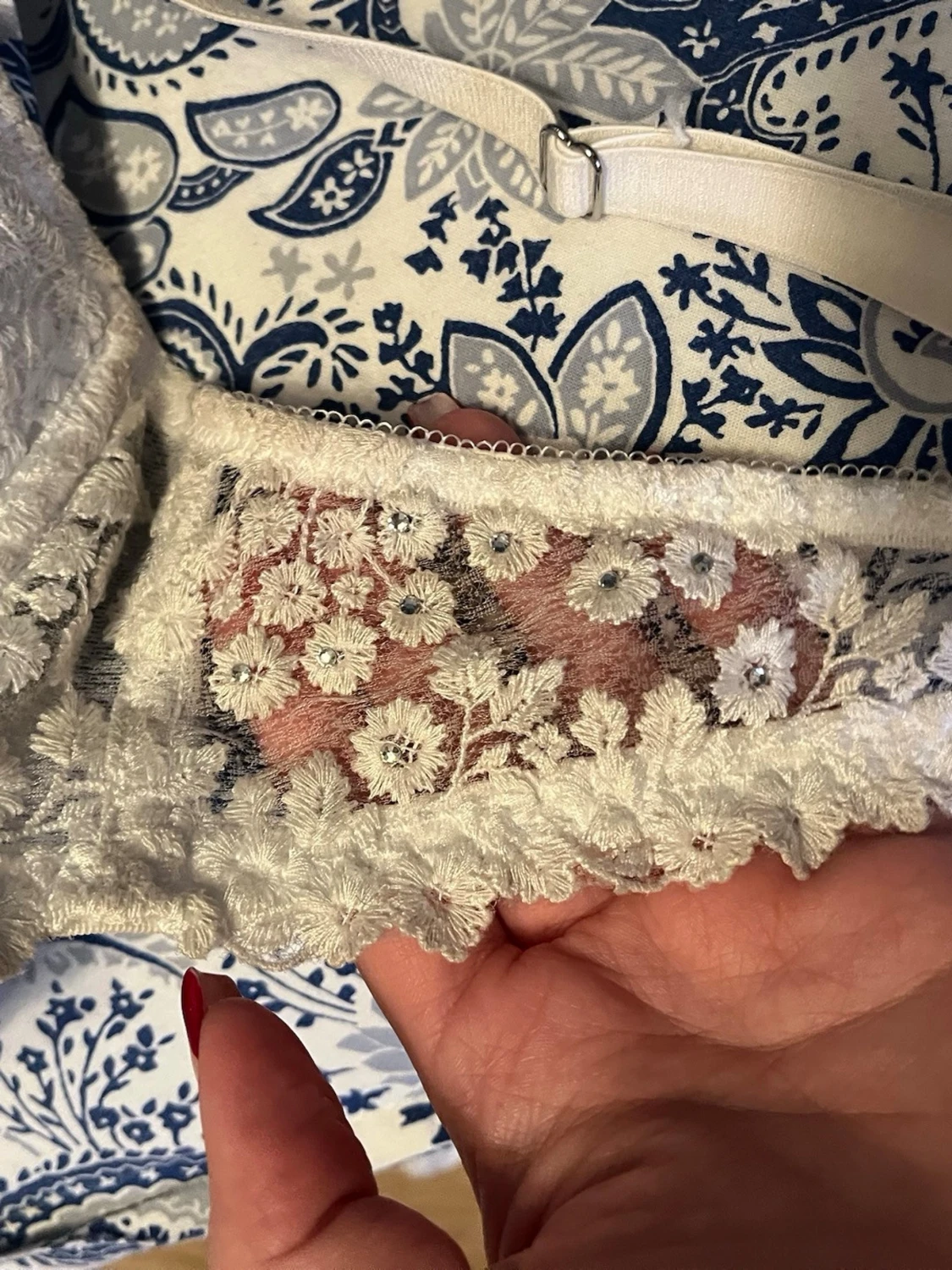 Jättefin vit bh från cubus  - 2