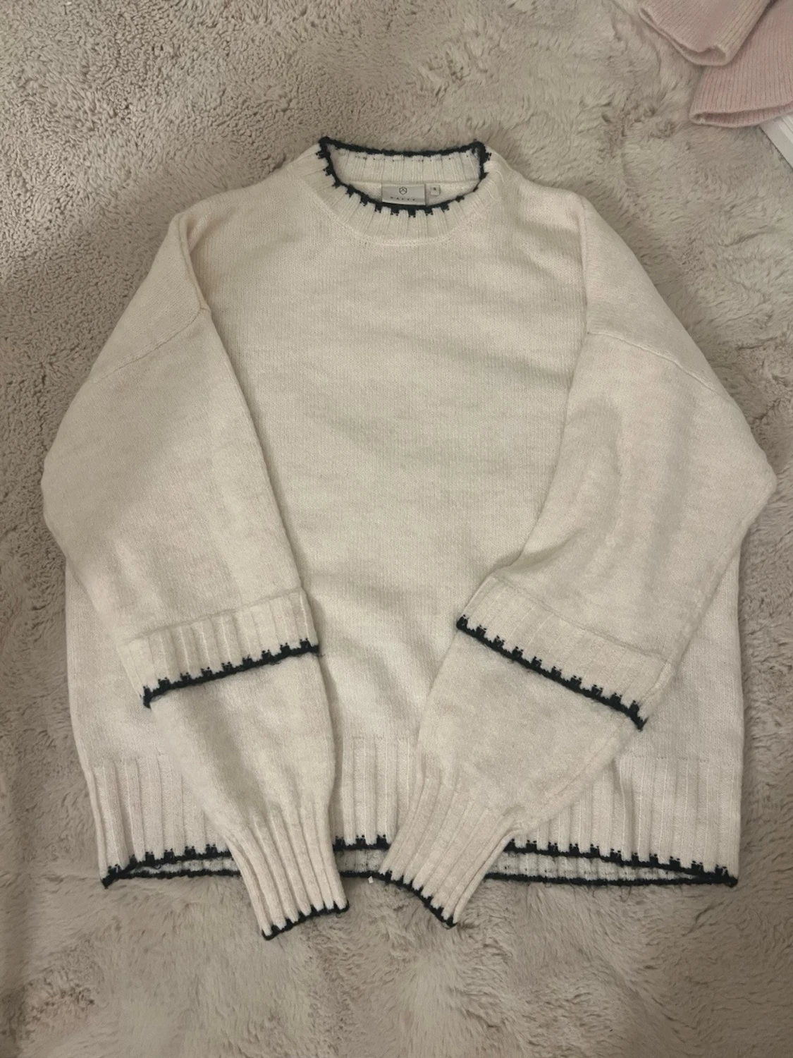 Stickad tröja