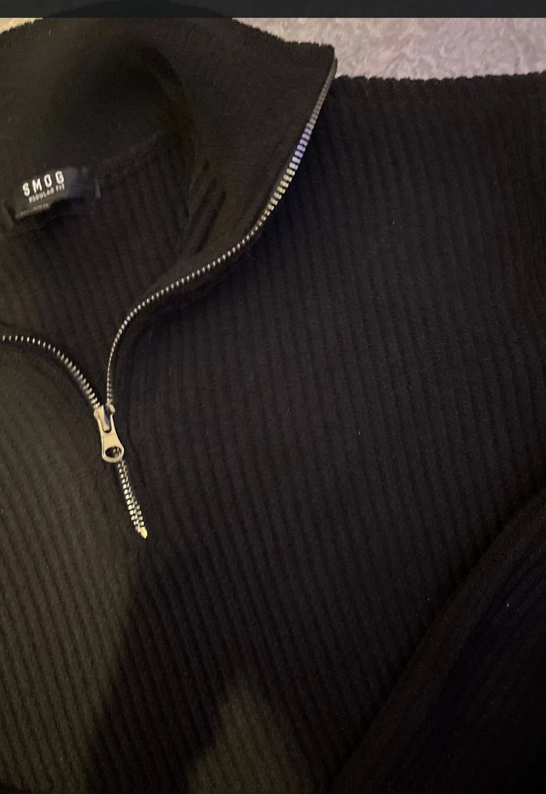 Svart quarter zip-stickad tröja – Regular Fit  - 1