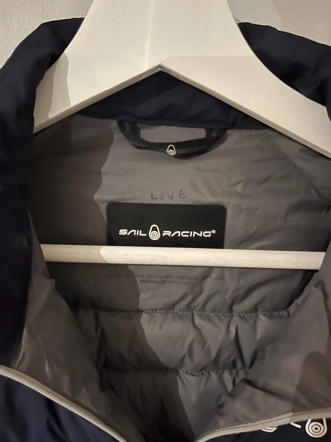 Mörkblå dunväst från Sail Racing - 2