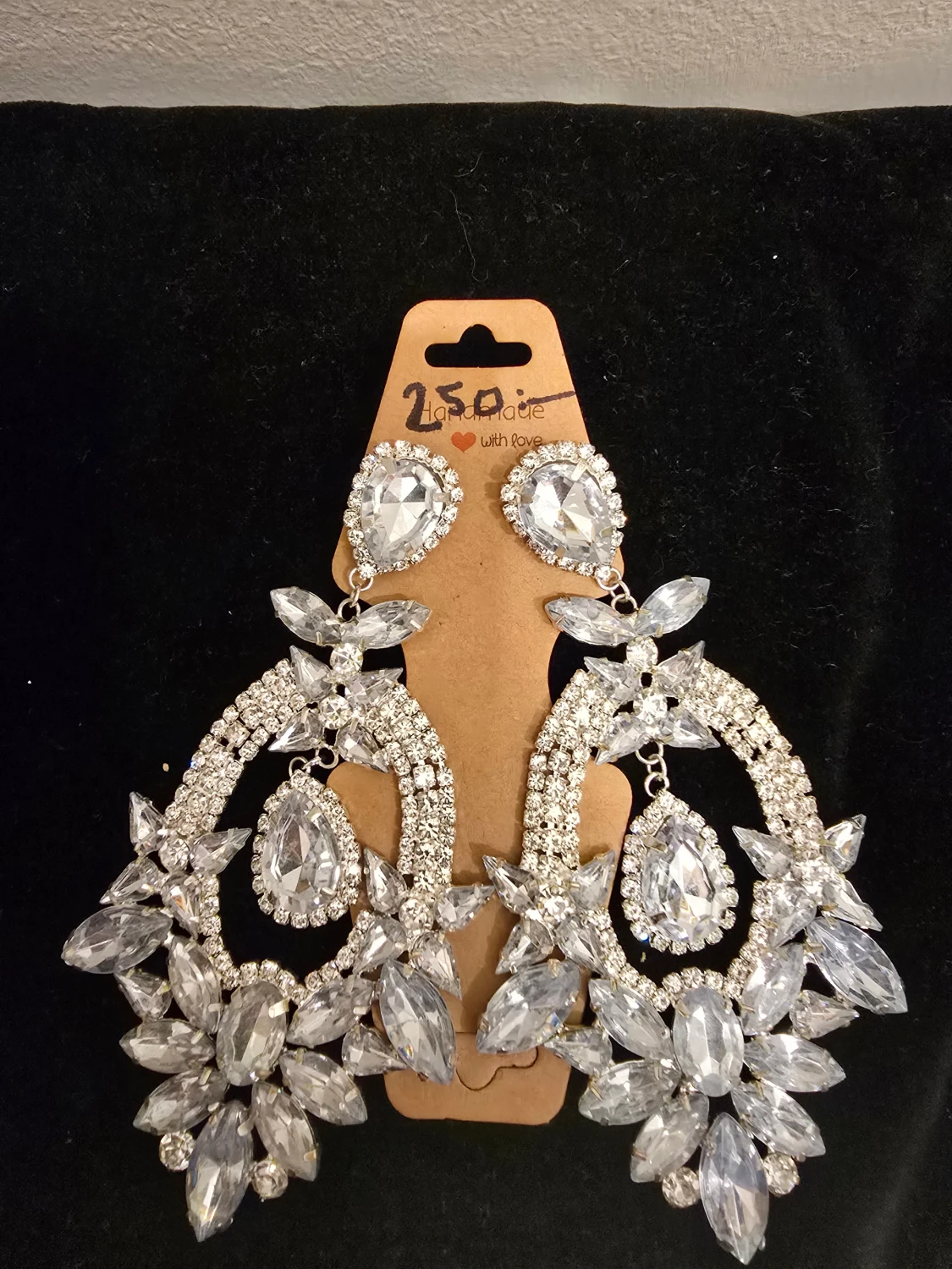 Glittrande örhängen 