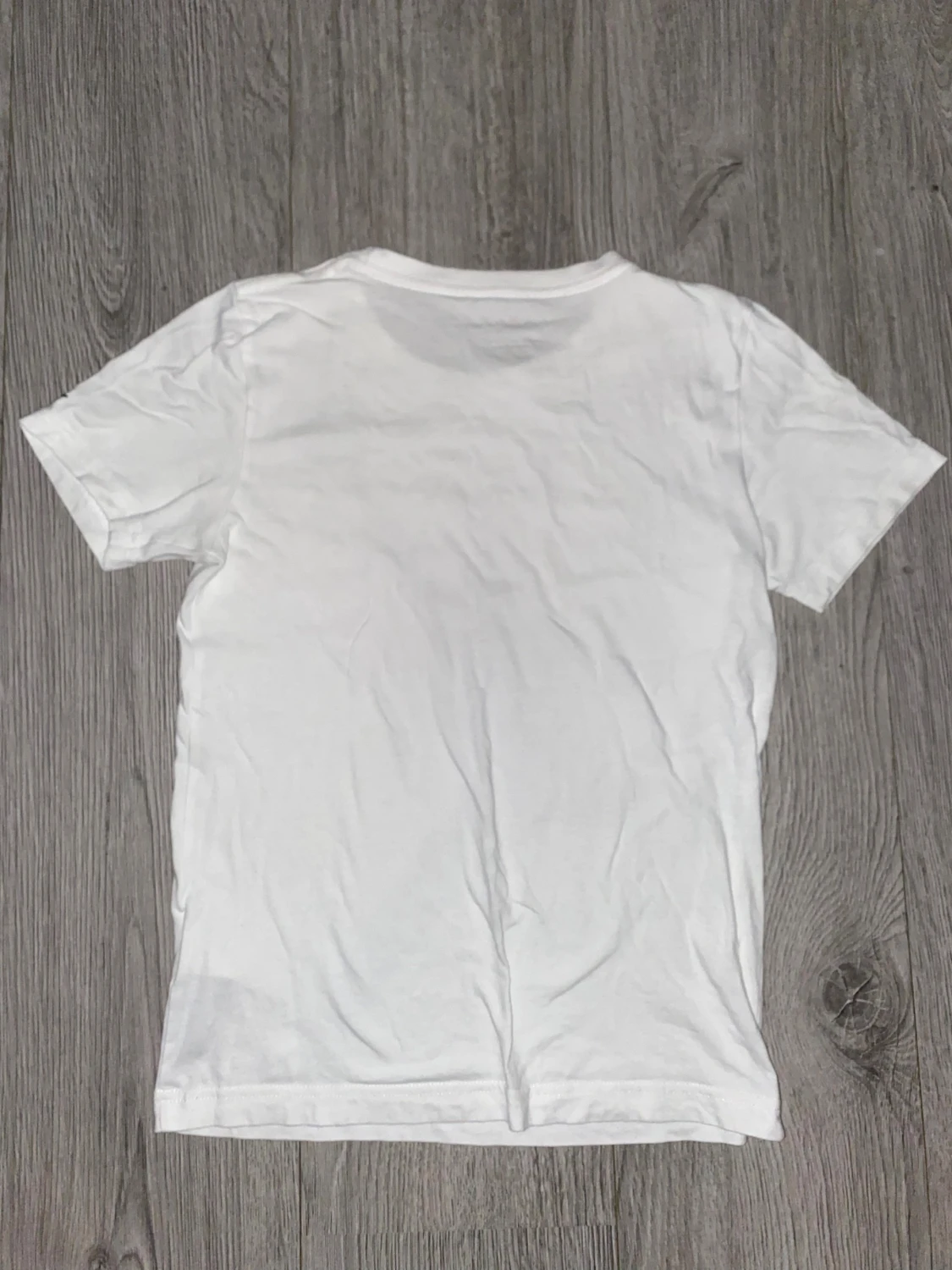 Vit Jordan t-shirt med stor logga - 1