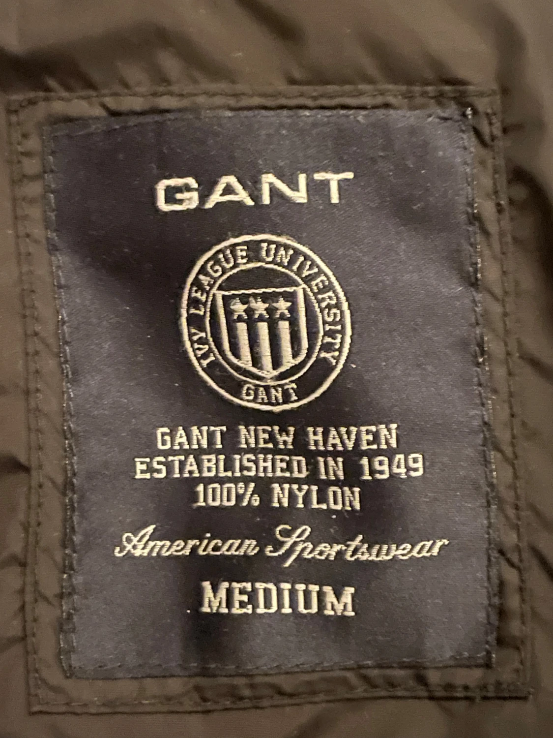 Svart GANT dunjacka storlek M - 2