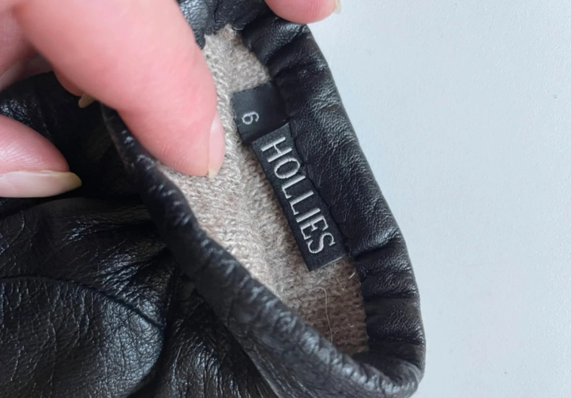 Svarta skinnhandskar från Hollies - 2