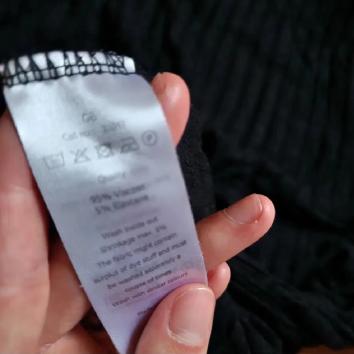 Svart ribbad polotopp - 4