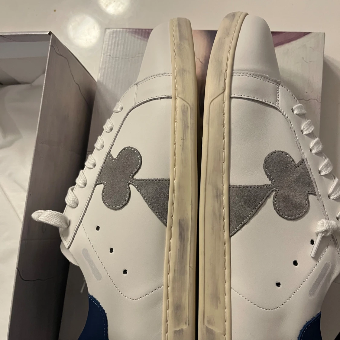 The gallerist skor navy heel  - 2