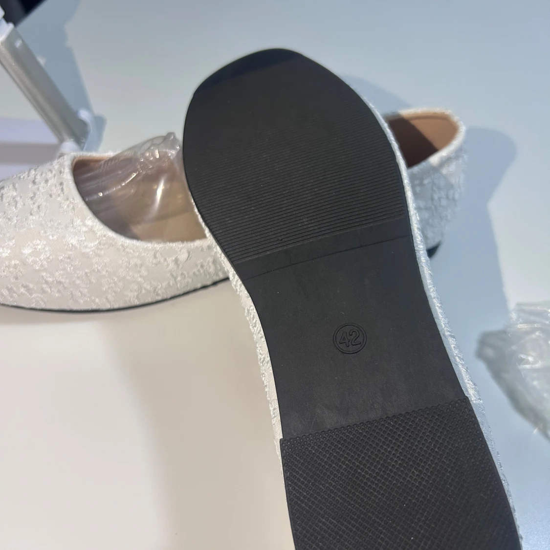 Vita ballerinaskor med blommigt mönster - 3