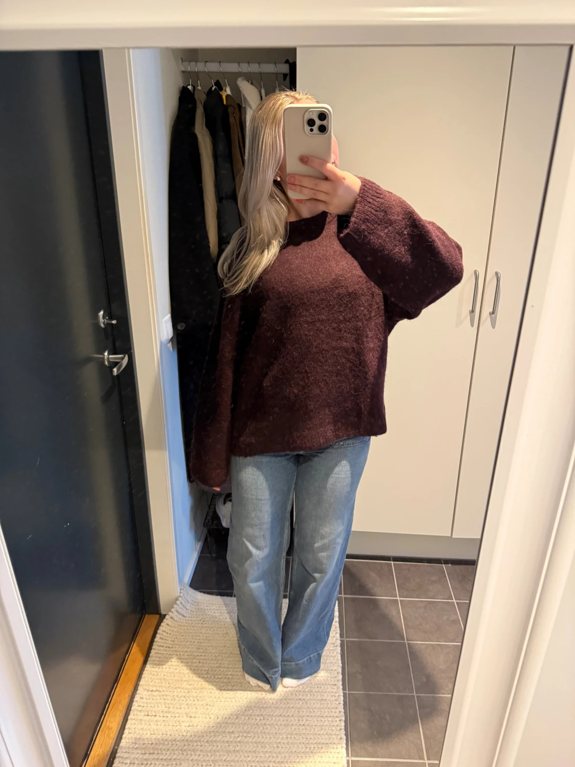 Vinröd stickad tröja - 1
