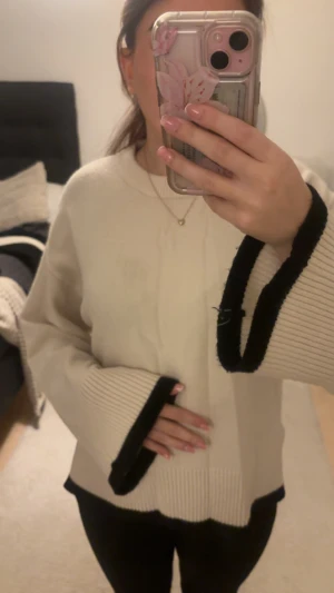 Stickad tröja från Gina tricot  - Jätte fin tröja från Gina tricot i storlek S!💕