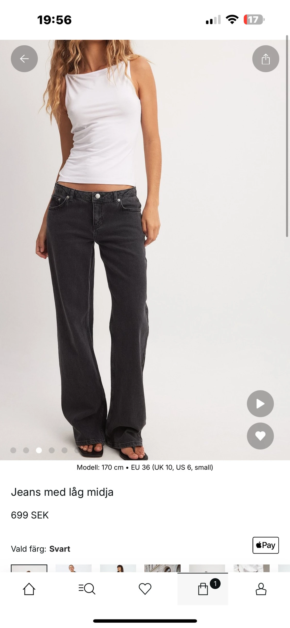 Svarta lågmidjade vida jeans från nakd