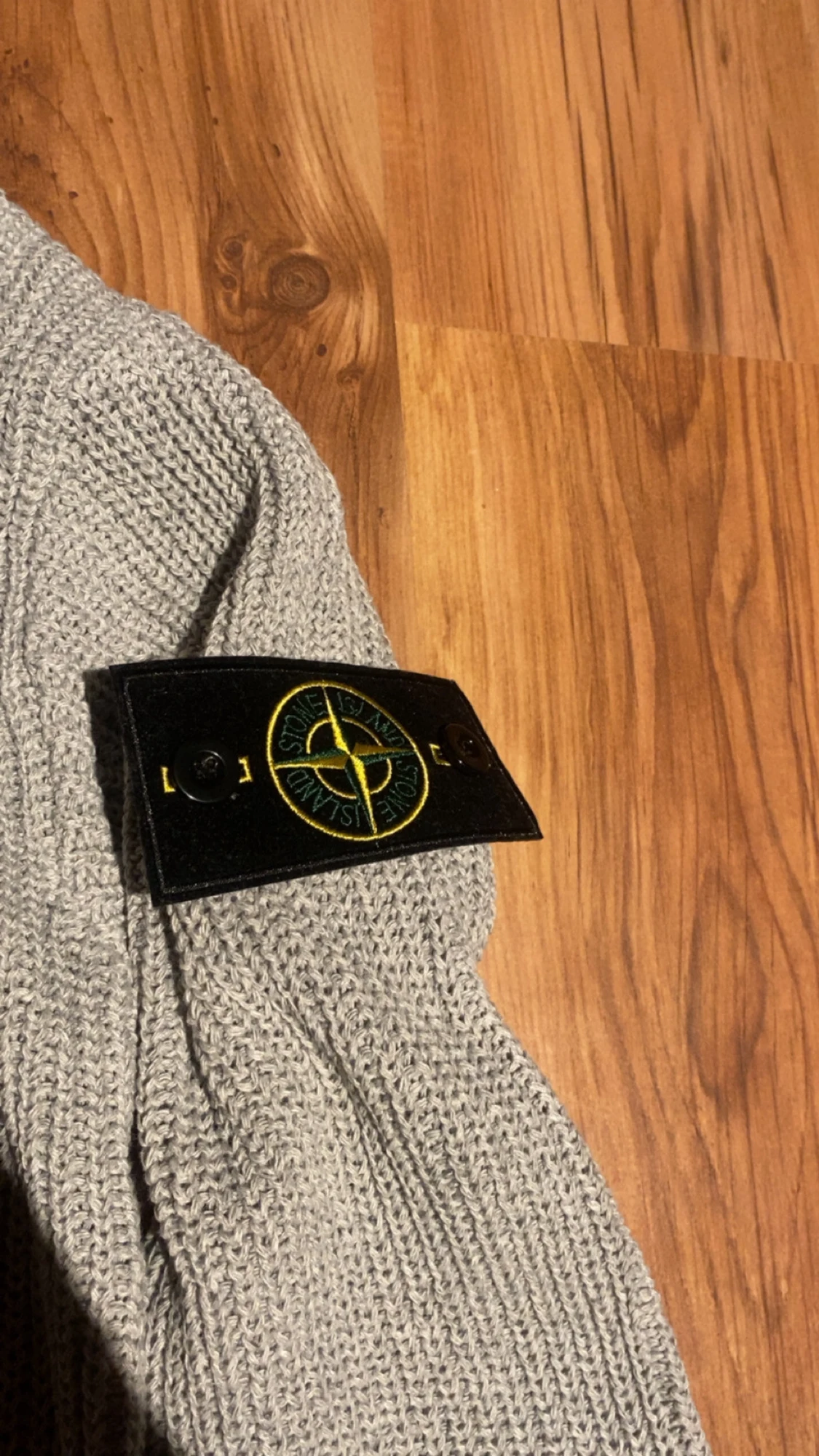 Grå stickad kofta från Stone Island - 2