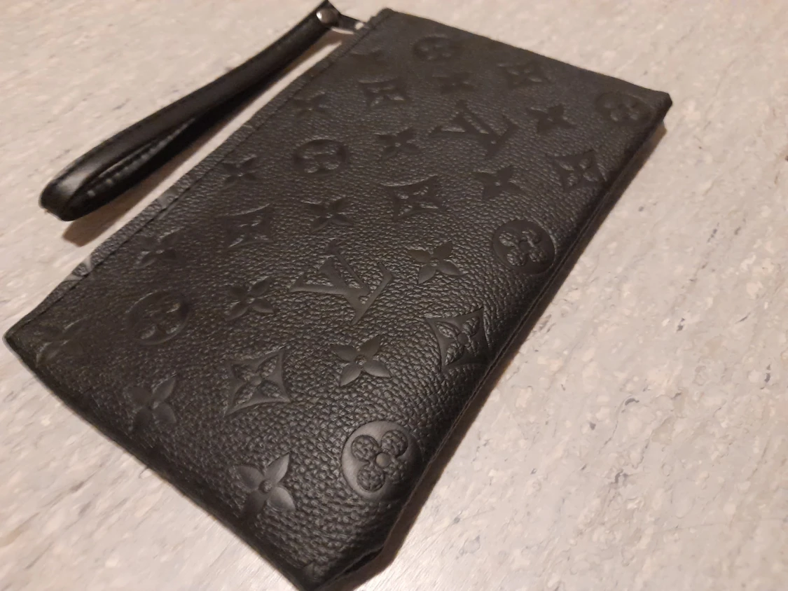 Svart Louis Vuitton kuvertväska i skinn - 3