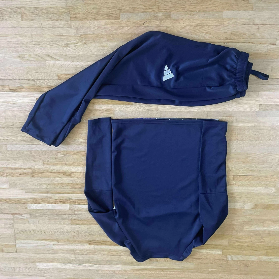 Spanska träningsbyxor Adidas - 1