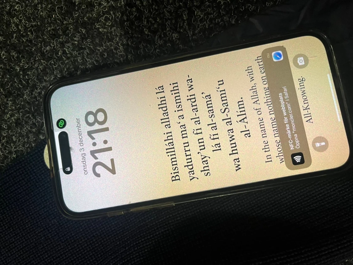 Mörkblå pufferjacka från Moncler - 5