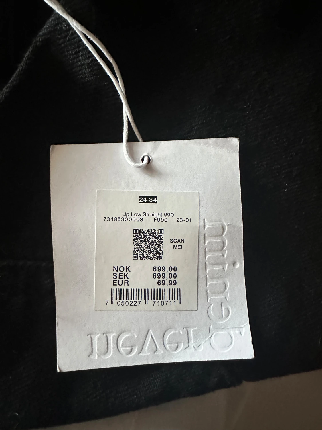 Svarta low straight jeans  - 3