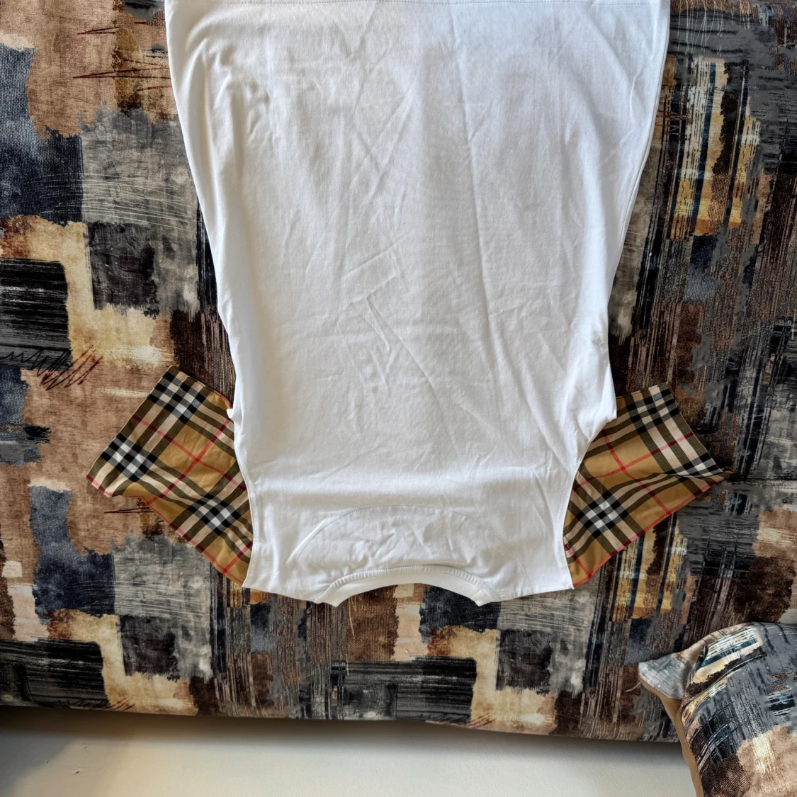 Vit Burberry t-shirt med rutiga ärmar - 2