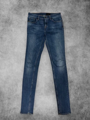 Tiger of Sweden Jeans - Stilrena jeans ifrån Tiger of Sweden - Skick: 8/10 - Storlek: W29 L34 - Nypris: 1499kr - Mitt pris: 279kr - DM vid frågor & funderingar! 🙌🏻