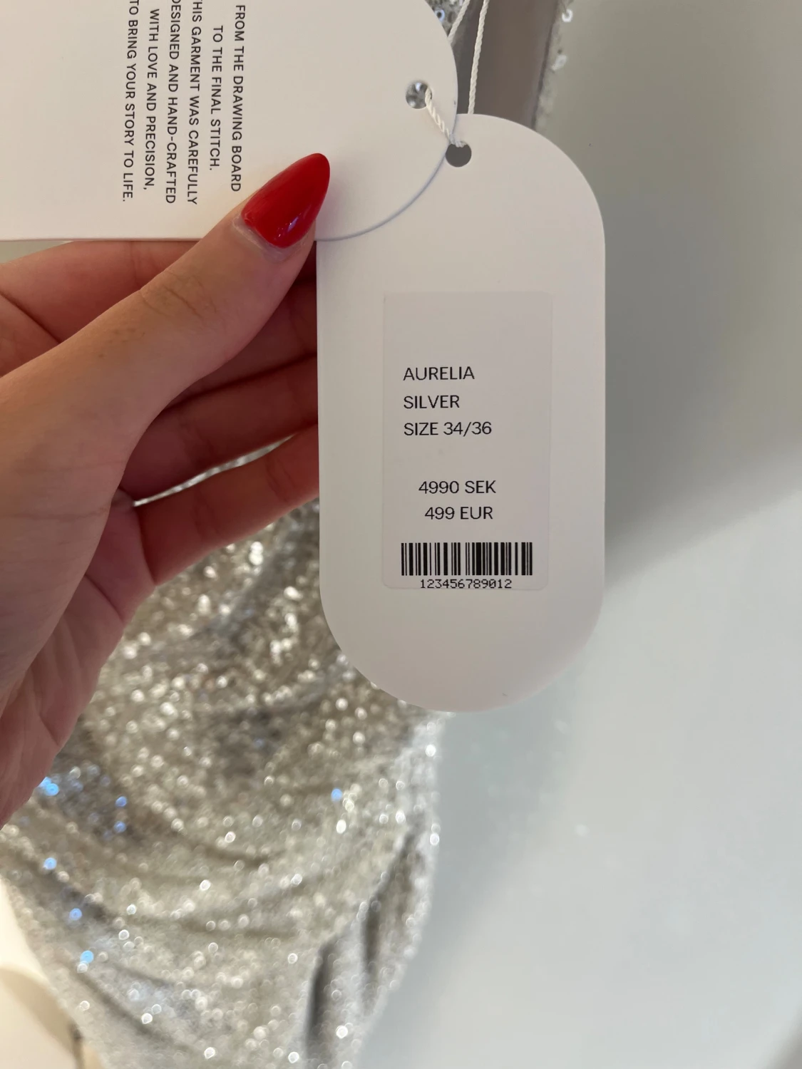 Silver glittrig långklänning  - 1