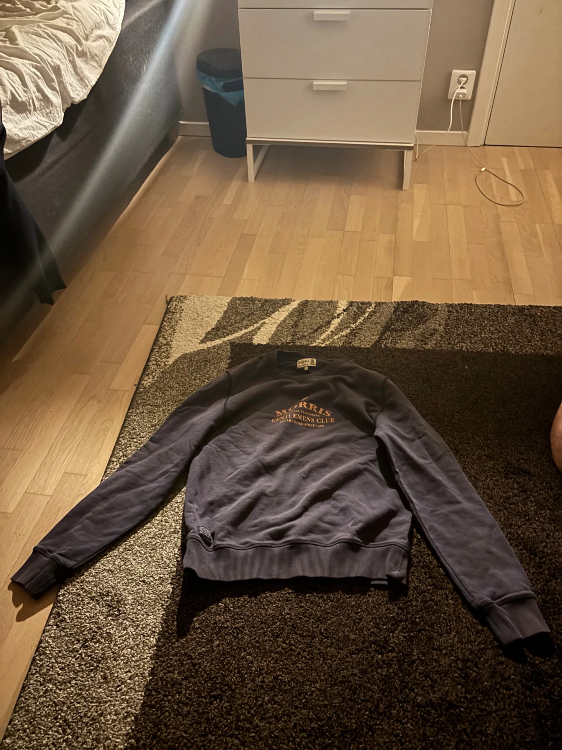 Mörkblå sweatshirt från Morris M