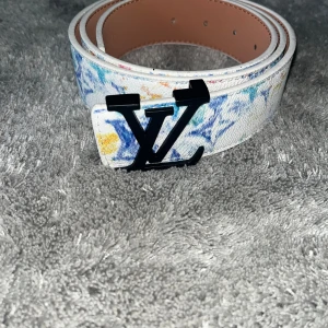 Vit bälte - helt ny oanvänd