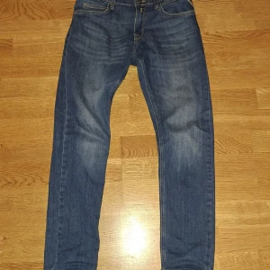 Replay jeans  - Nästan helt nya Replay jeans.Replay jeans storlek 158 barn men passar dom som har 164 också jag är runt 170 o de är nästan försmå 