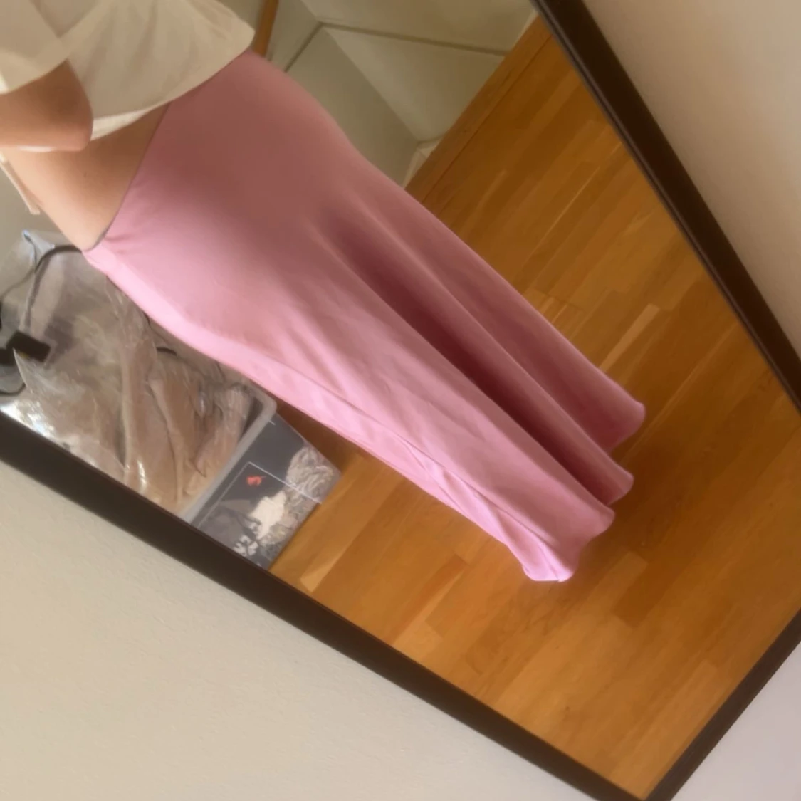 Ljusrosa långkjol i mjukt tyg