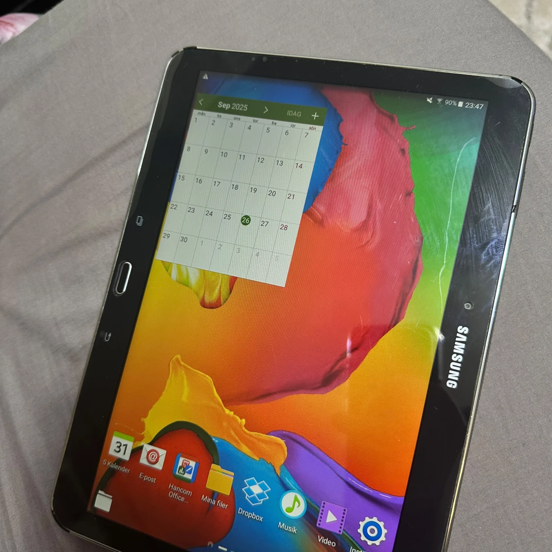 Samsung Galaxy Tab 4 10.1 - 3