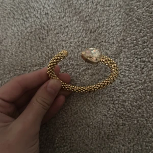 Caroline svedbom armband - Köpt från butiken