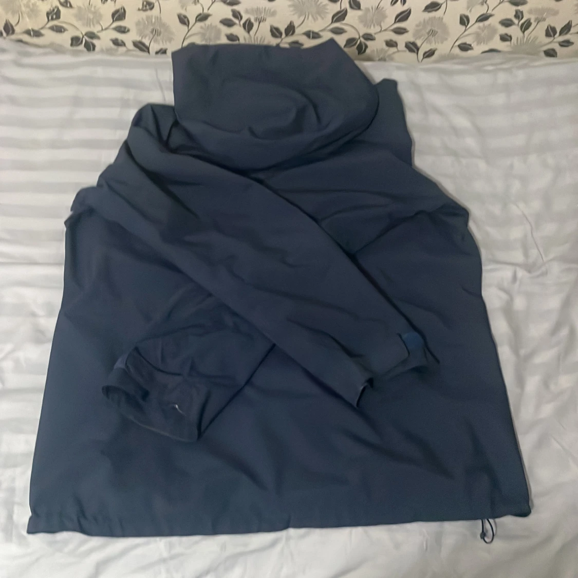 Mörkblå vindjacka från Haglöfs - 1