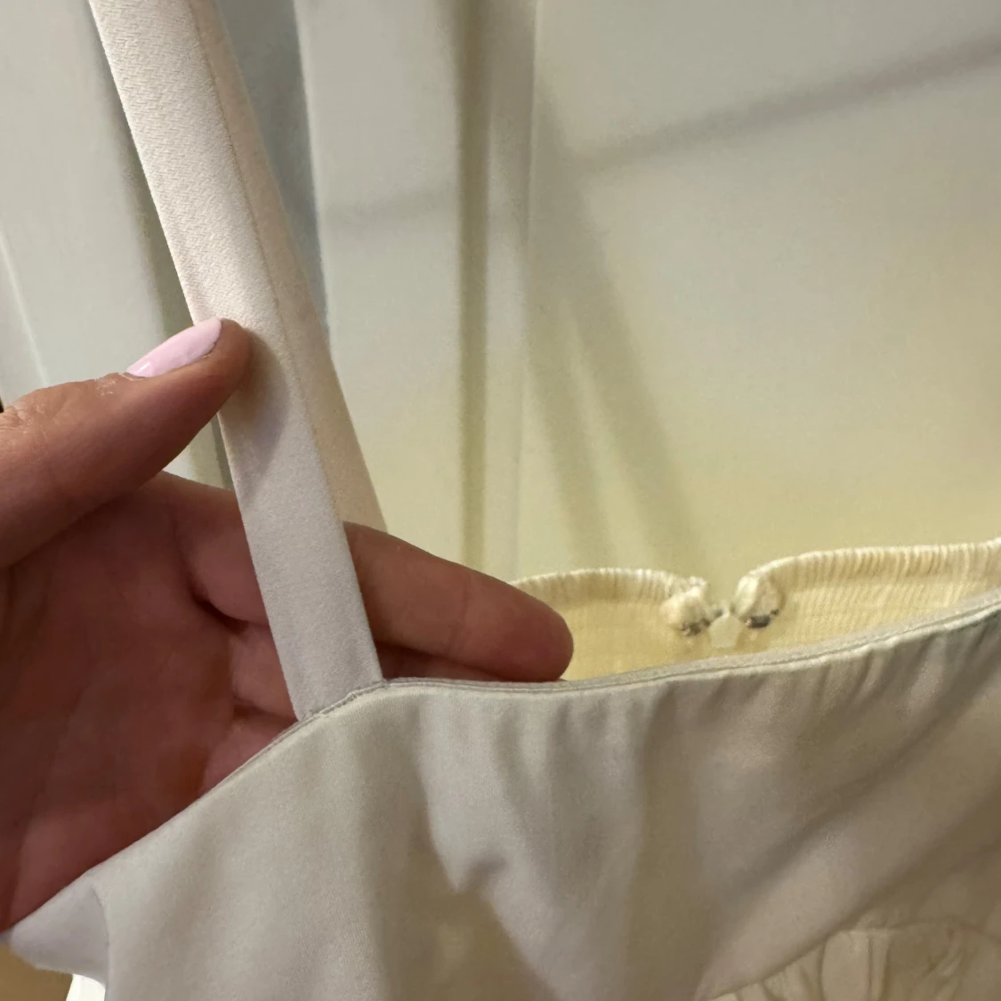 Vit bubbelklänning från Malina - 2