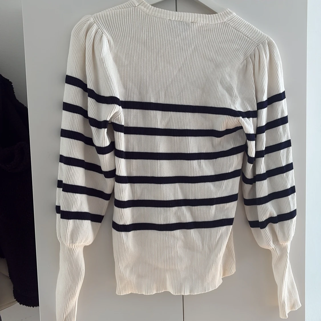  tröja från Neo Noir - 2