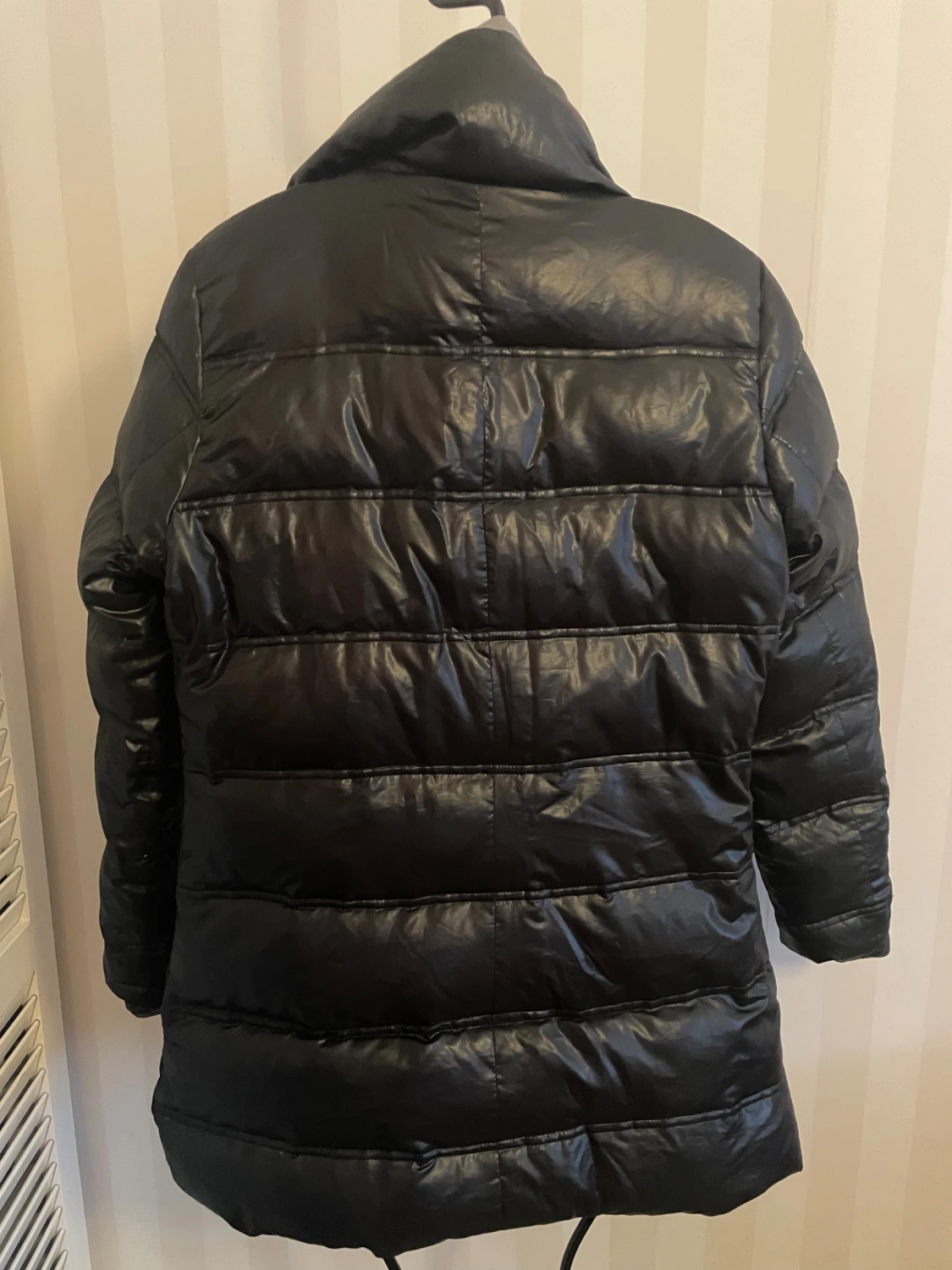 Grå och svart vändbar pufferjacka st S - 4