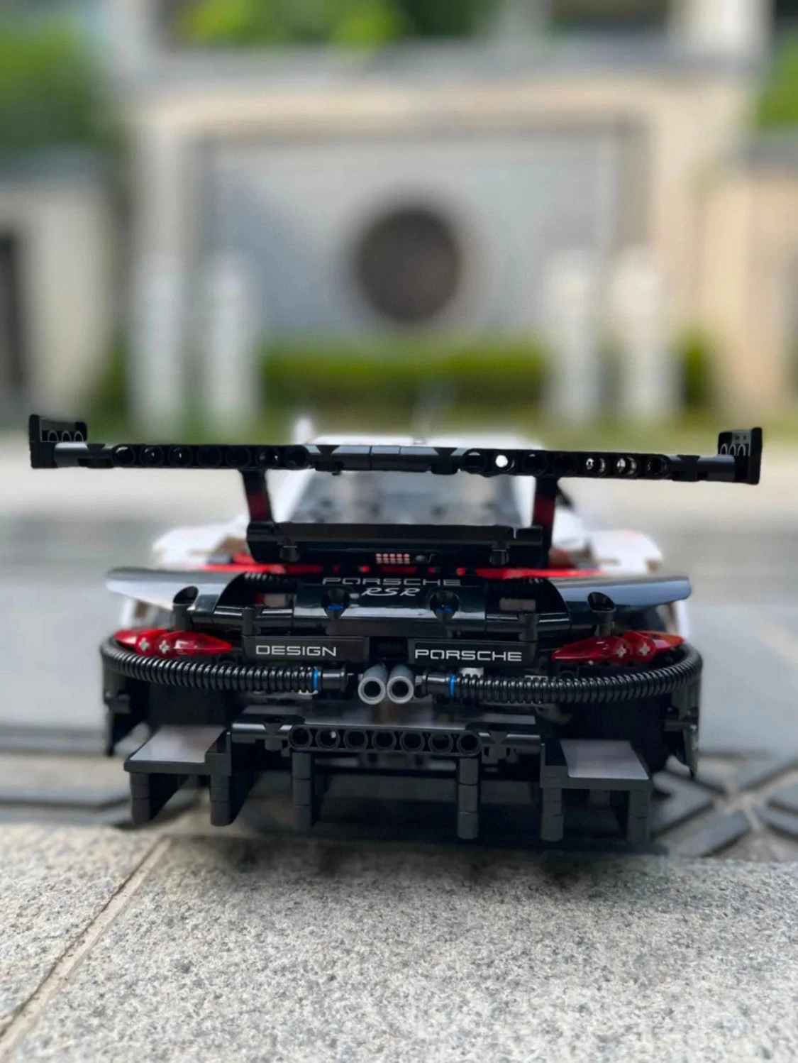 LEGO Technic 42096 Porsche 911 RSR - 3