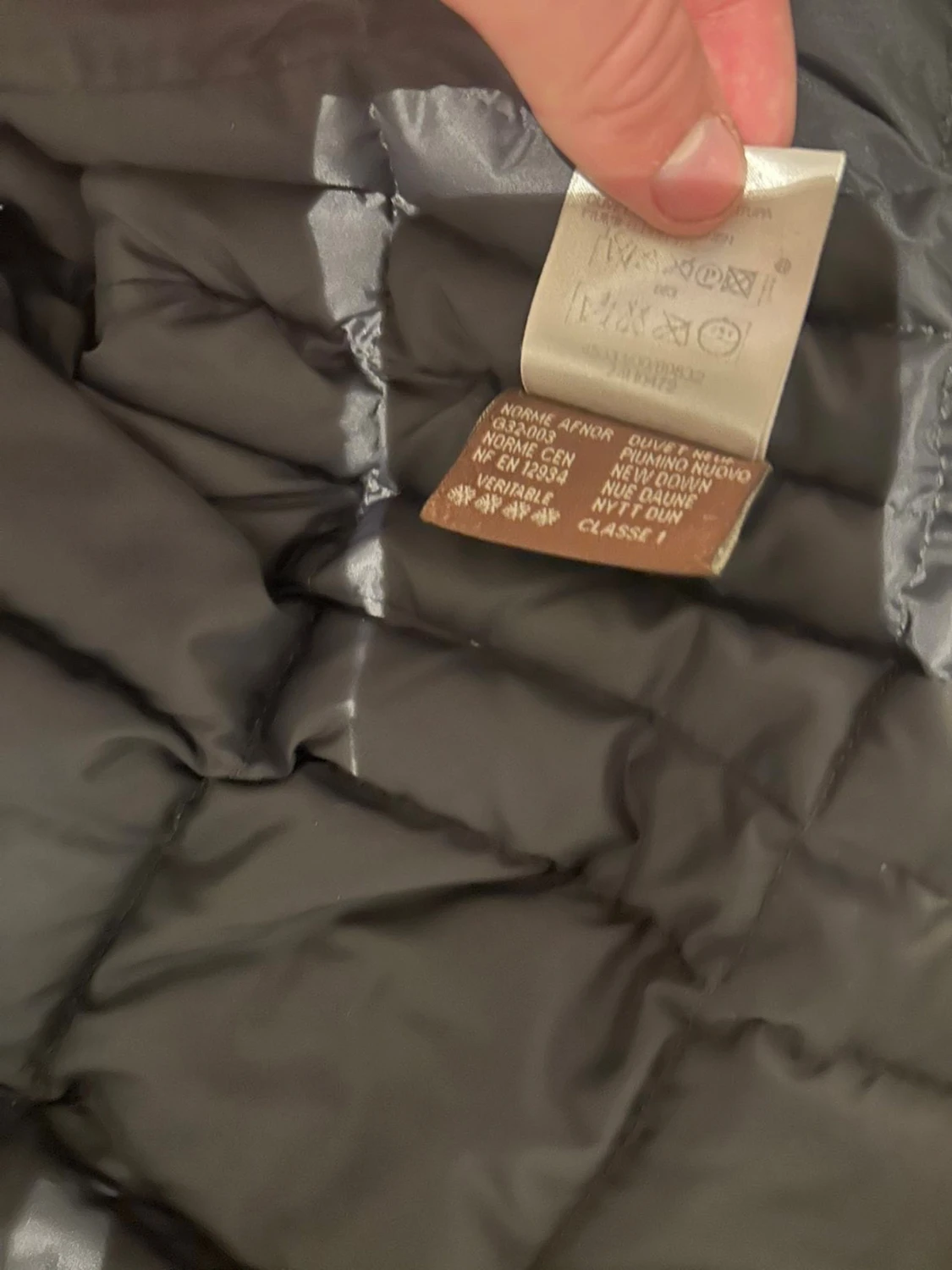 Svart Moncler dunjacka med dragkedja - 4