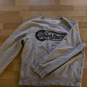 Ralph lauren  - En använd Ralph lauren sitter som L/M