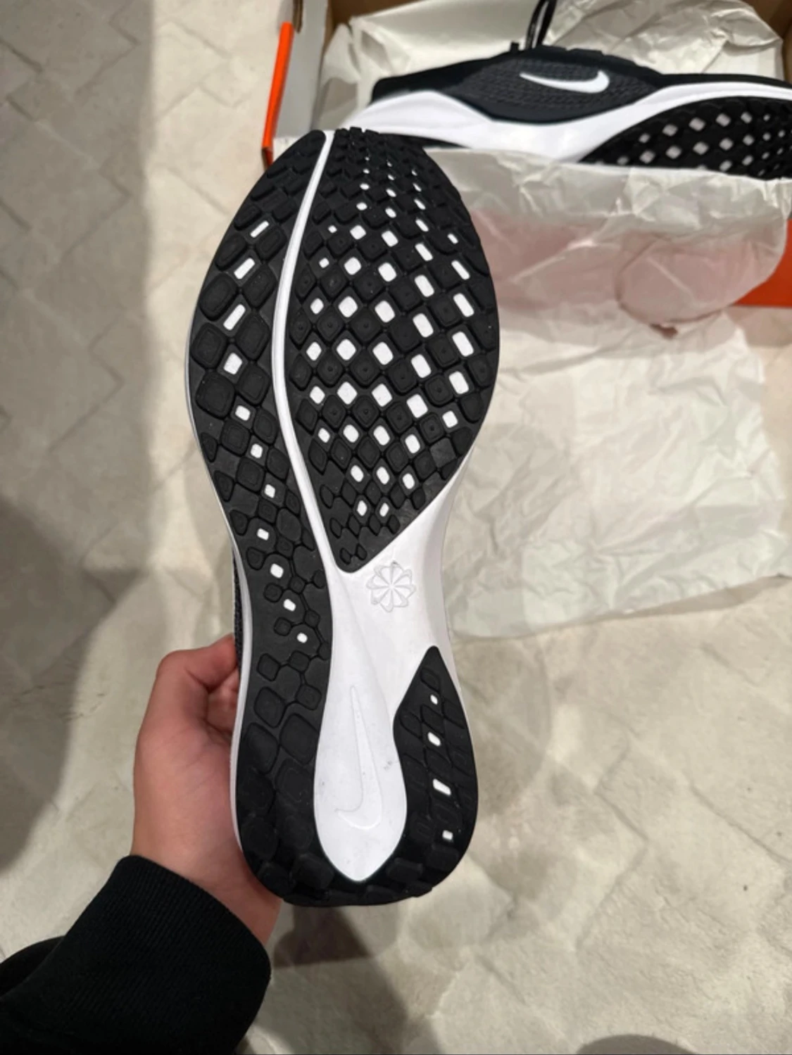 Nike Air Zoom svartvita sneakers - 4