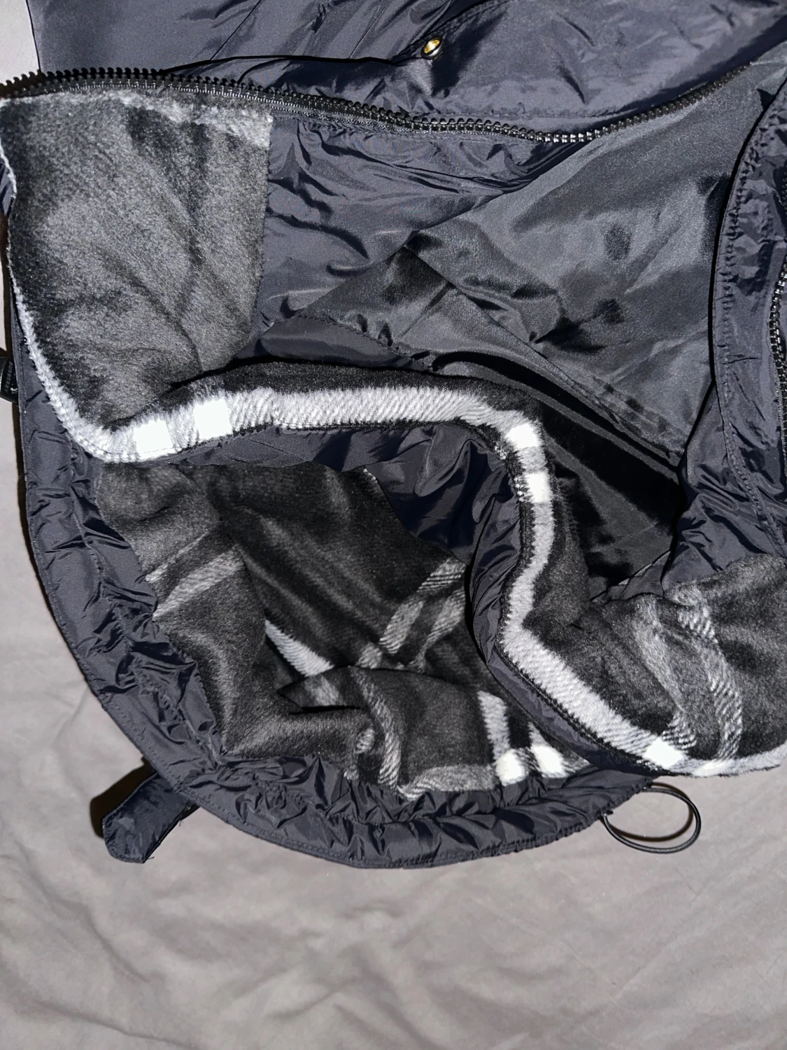 Svart pufferjacka från Burberry - 4