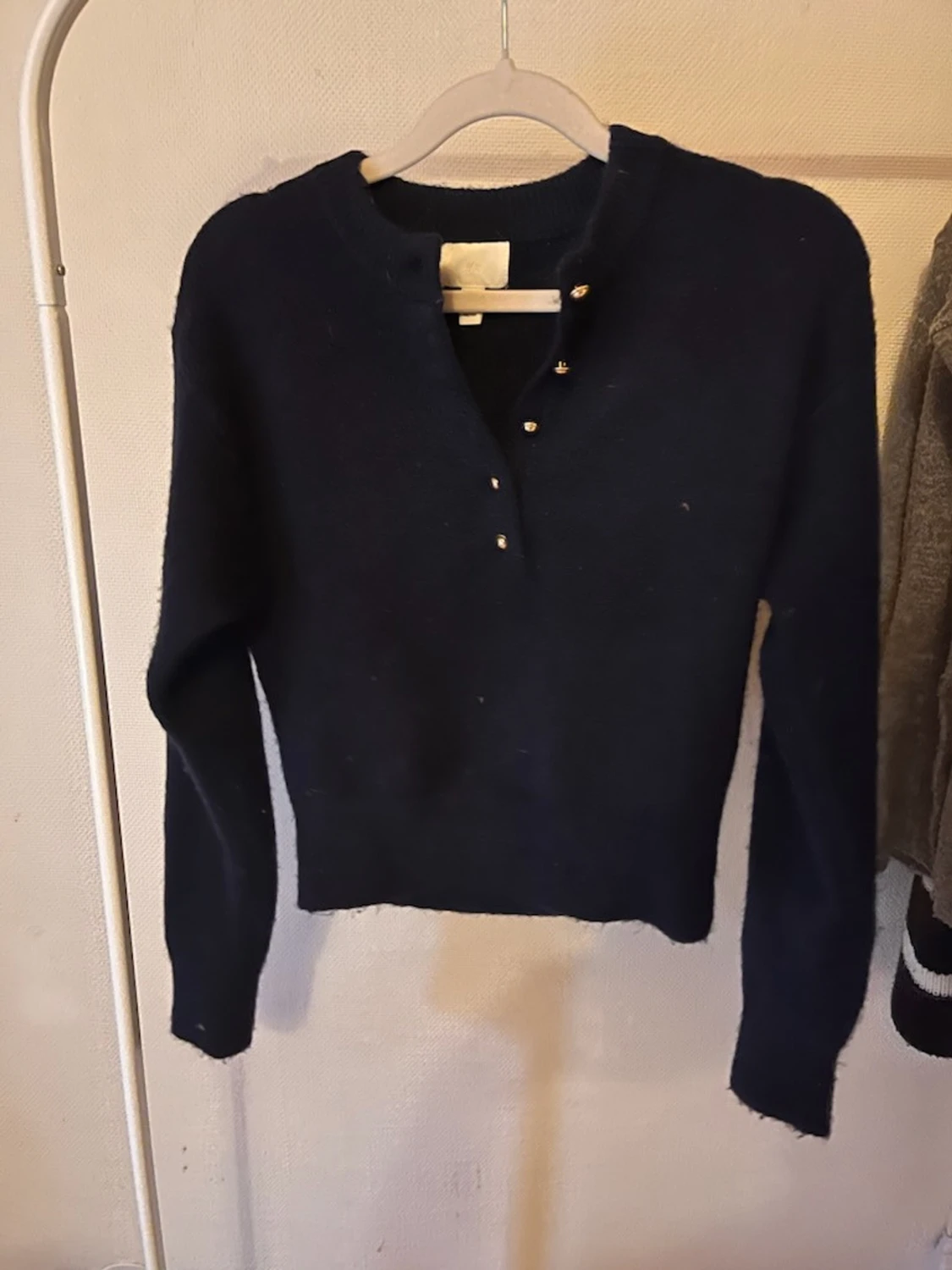 Marinblå stickad kofta - 1