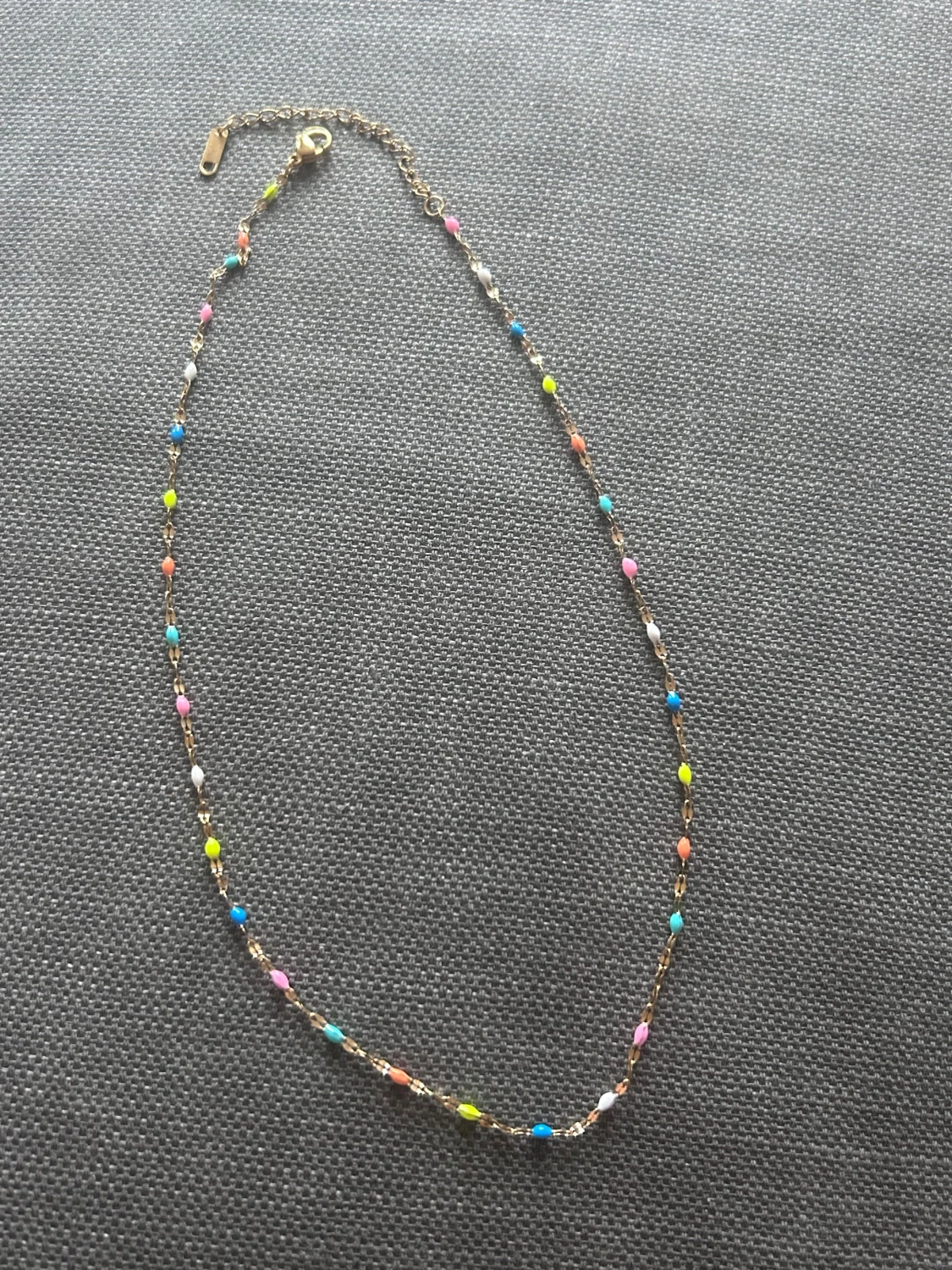 Rainbow  halsband med pärldetaljer - 1
