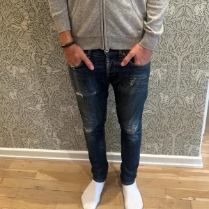 Dondup George  - Säljer dessa feta Dondup George jeans i bra skick, W35 sitter mindre, pris kan diskuteras hör av dig vid frågor!