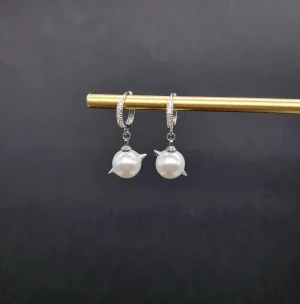 Handgjorda örhängen  - Material-rostfritt stål 